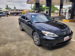 Toyota Camry 2005 Black
