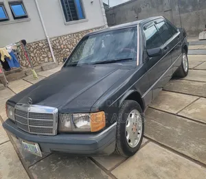 Mercedes-Benz 190E 2002 Blue