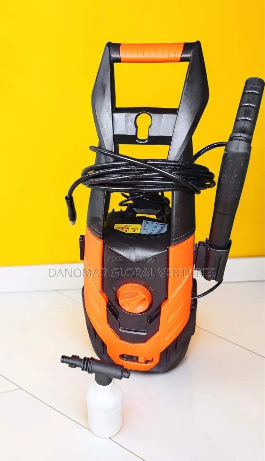 Lt 302 High Pressure Washer With Detachable Soap Container