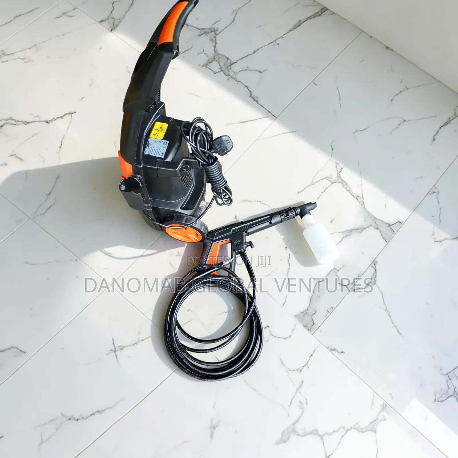 Lt 302 High Pressure Washer With Detachable Soap Container