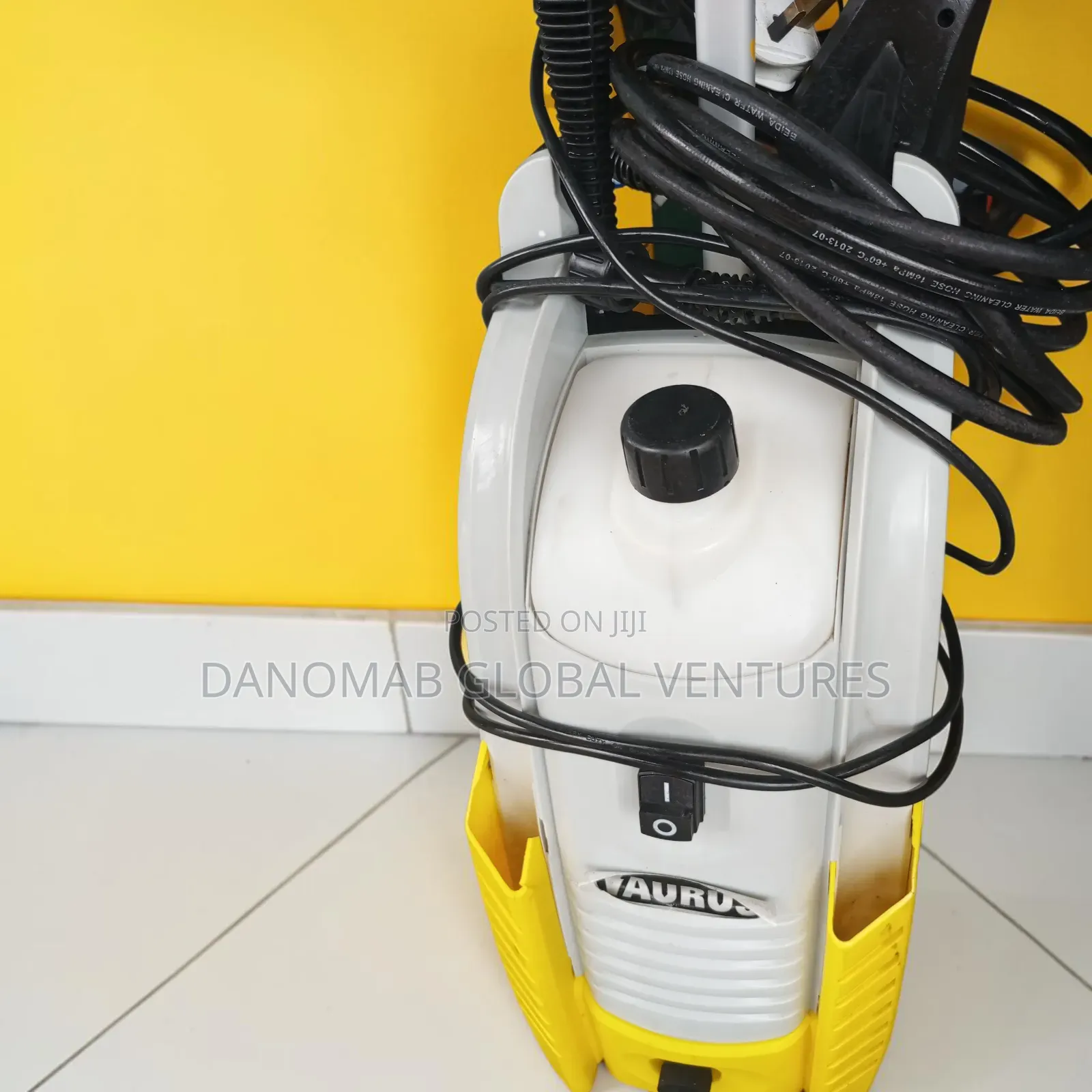 Aurus Superior High Pressure Washer With Onboard Soap Container