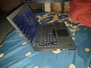 Laptop Lenovo Legion Pro 7 8GB Intel Core i5 SSD 512GB