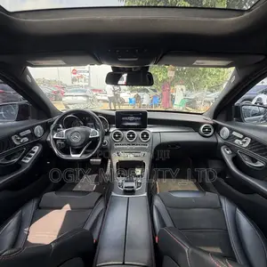 Mercedes-Benz C43 2017 Black