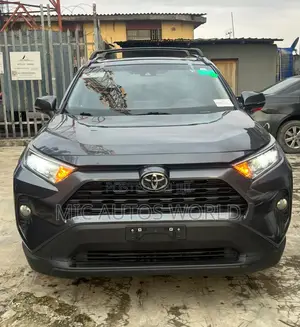 Toyota RAV4 2020 Gray