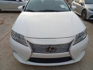 Lexus ES 2014 White