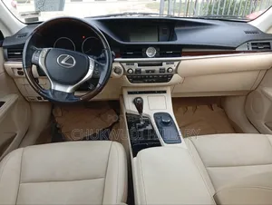 Lexus ES 2014 White