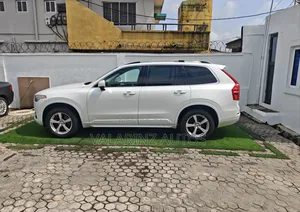 Volvo XC90 T5 Momentum AWD (2.0L 4cyl 8A) 2016 White