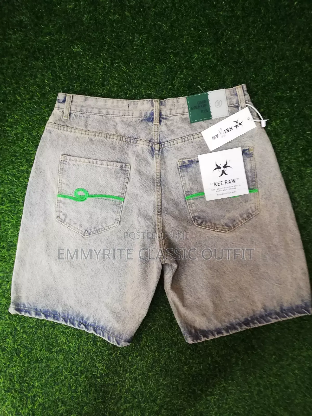 Short Jeans