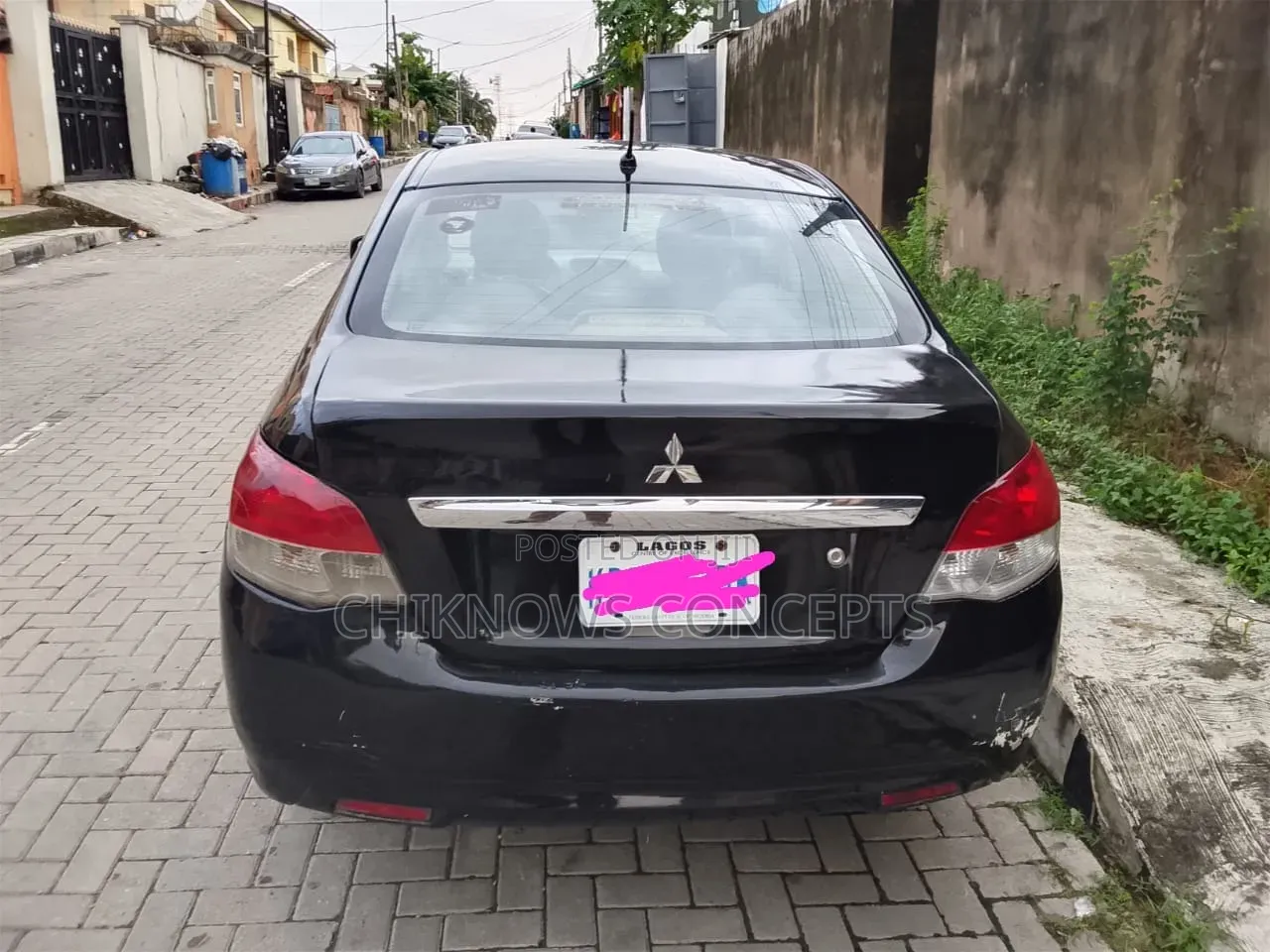 Mitsubishi Attrage 2013 Black