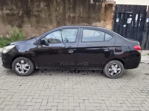 Mitsubishi Attrage 2013 Black