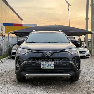 Toyota RAV4 Limited AWD (2.5L 4cyl 6A) 2016 Black