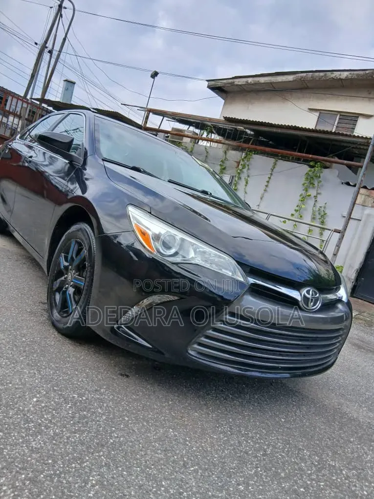 Toyota Camry 2016 Black