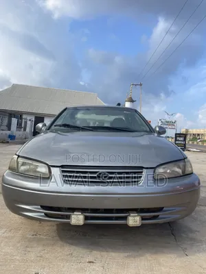 Toyota Camry Automatic 1999 Gray