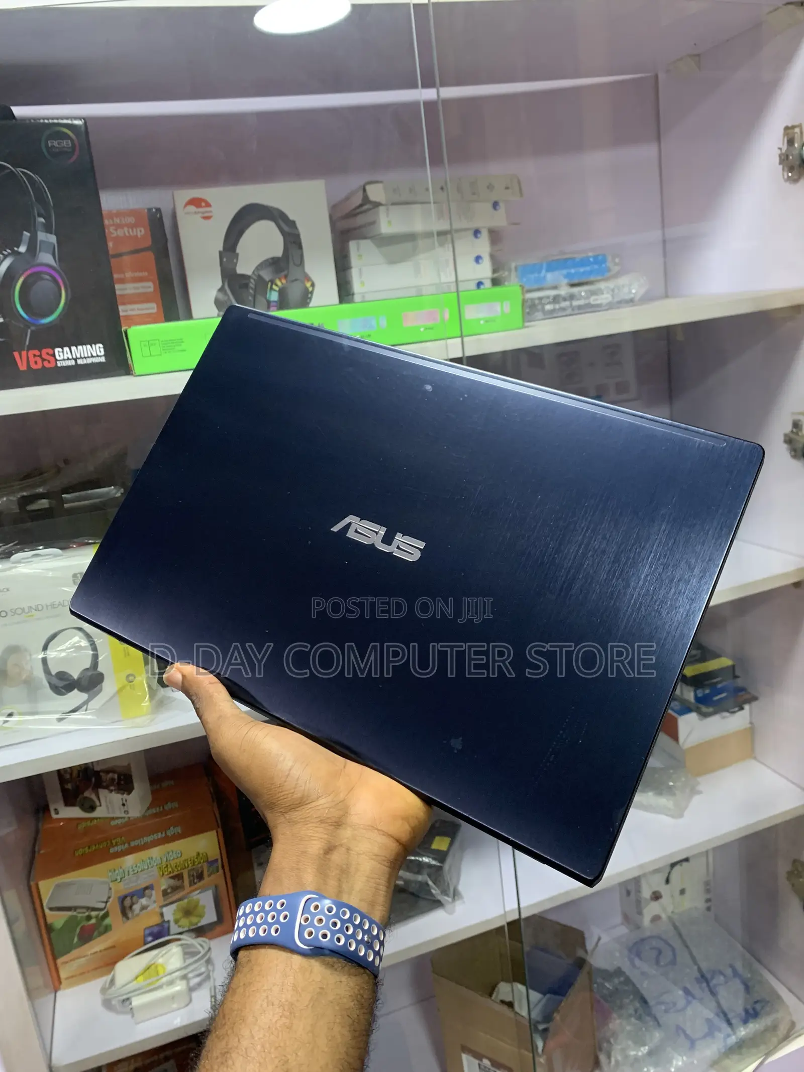 Laptop Asus Vivobook 15 4GB Intel Celeron SSD 128GB