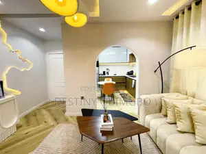 1 Bedroom Nude Chair