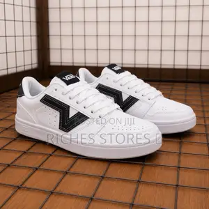 Vans Lowland 2.0 Black/White Sneakers
