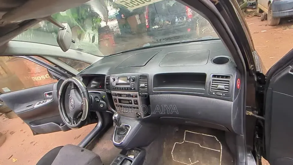 Toyota Corolla Verso 2004 Blue