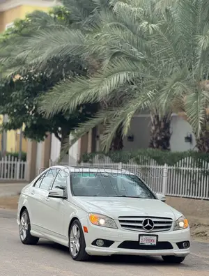 Mercedes-Benz C300 2010 White