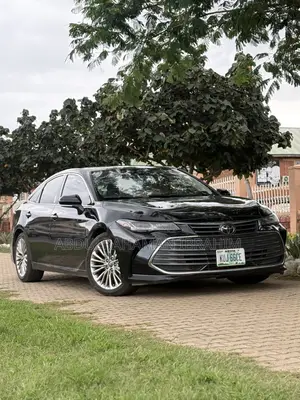 Toyota Avalon 2019 Black