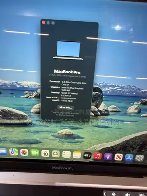 Laptop Apple MacBook Pro 2020 16GB Intel Core i7 SSD 512GB