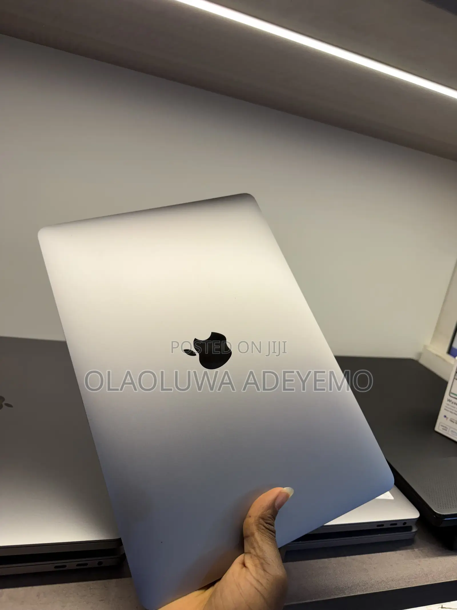 Laptop Apple MacBook Pro 2020 16GB Intel Core i5 SSD 512GB
