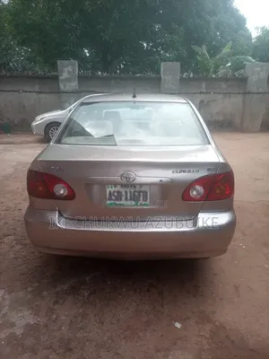 Toyota Corolla 2005 Gold