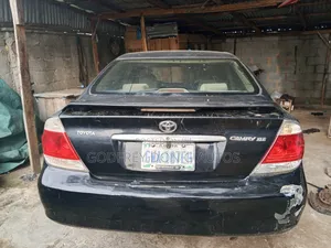 Toyota Camry 2004 Blue