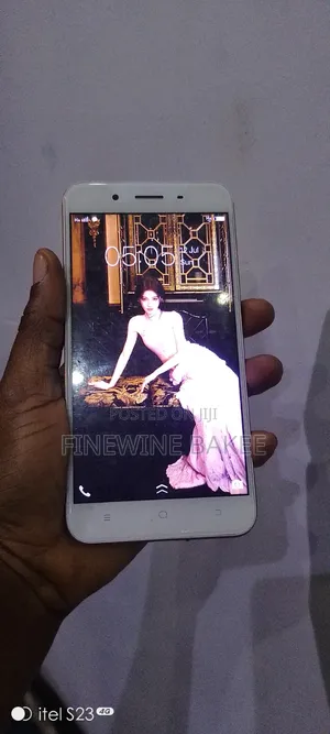 Vivo Y66i 32 GB Rose Gold