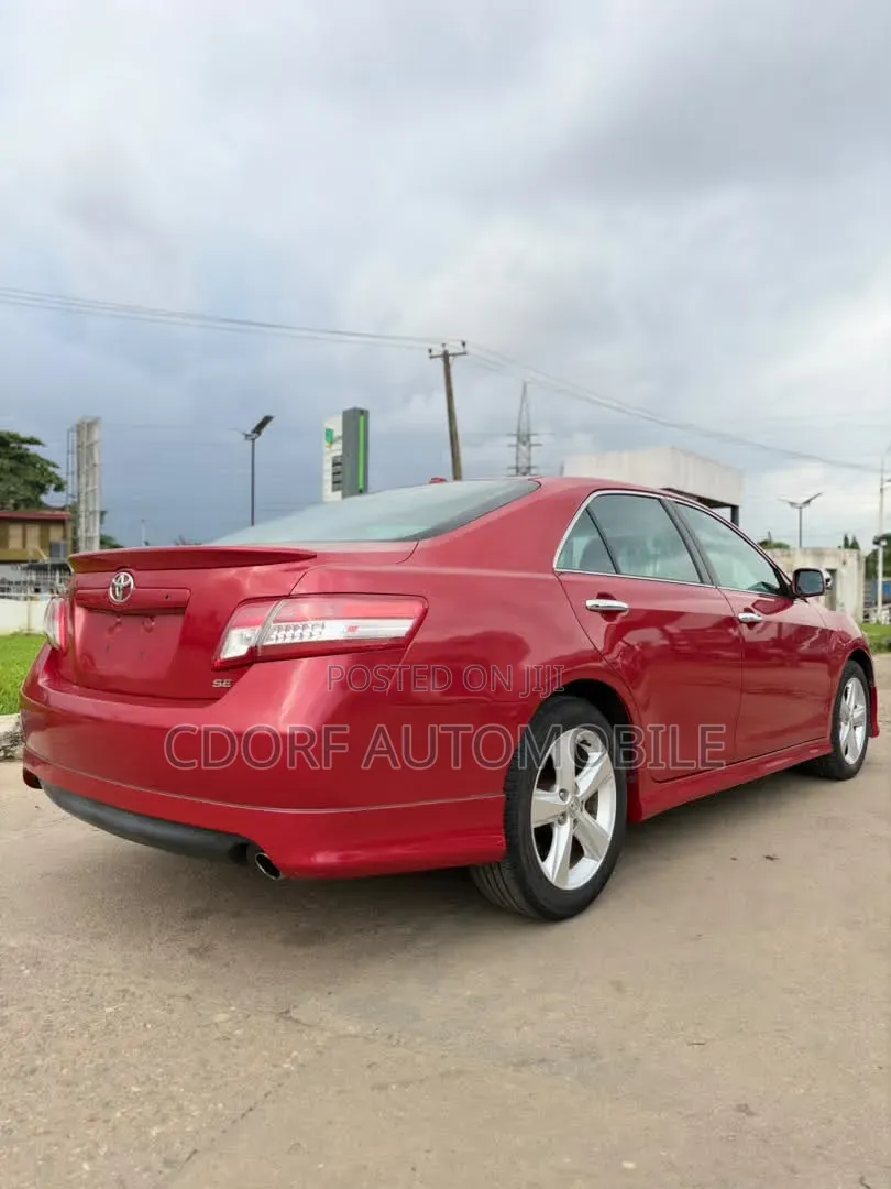 Toyota Camry 2011 Red