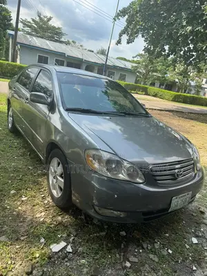 Toyota Corolla LE 2004 Gray
