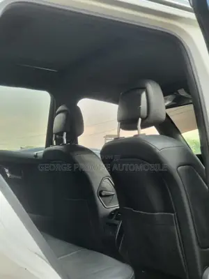 Mercedes-Benz GLK-Class 350 2011 White