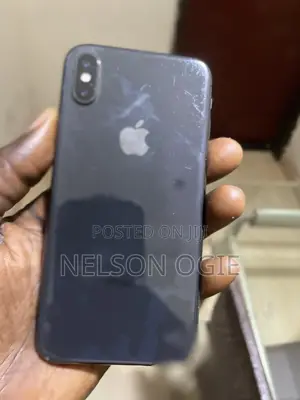Apple iPhone X 64 GB Black