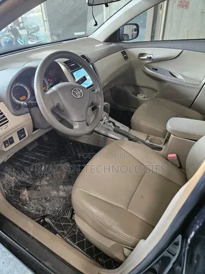 Toyota Corolla 2010 Black