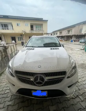 Mercedes-Benz GLE-Class 2017 White