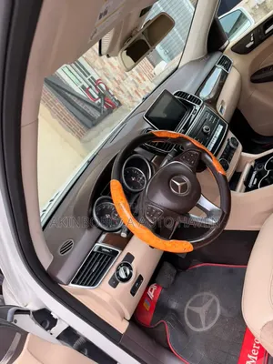 Mercedes-Benz GLE-Class 2017 White