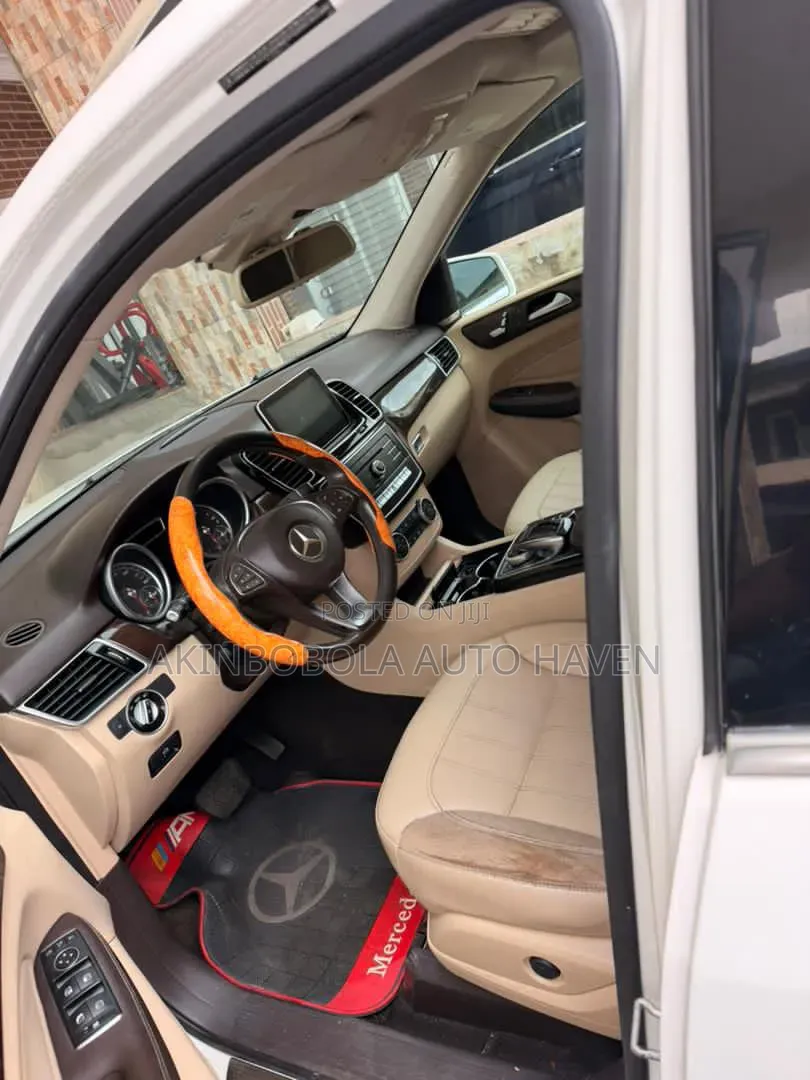 Mercedes-Benz GLE-Class 2017 White