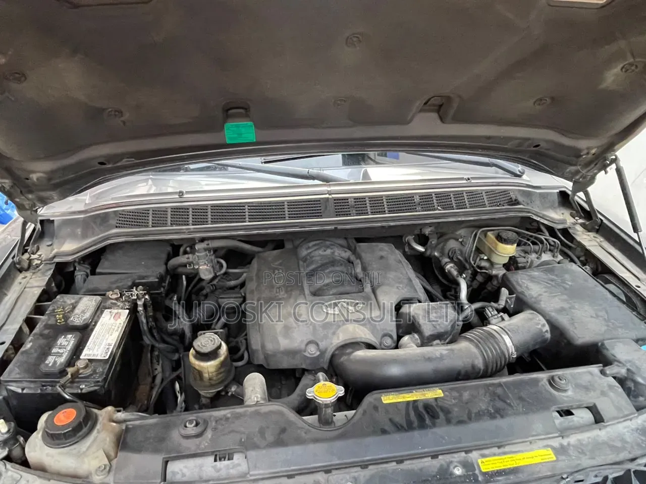 Infiniti QX56 2010 Gray