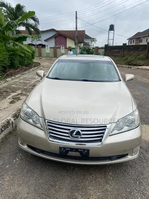 Lexus ES 2012 Gold