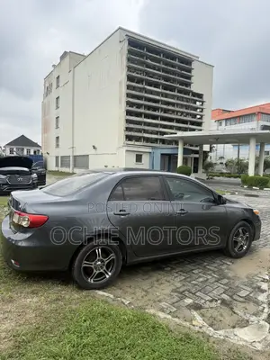 Toyota Corolla 2013 Gray