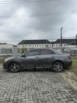 Toyota Corolla 2013 Gray