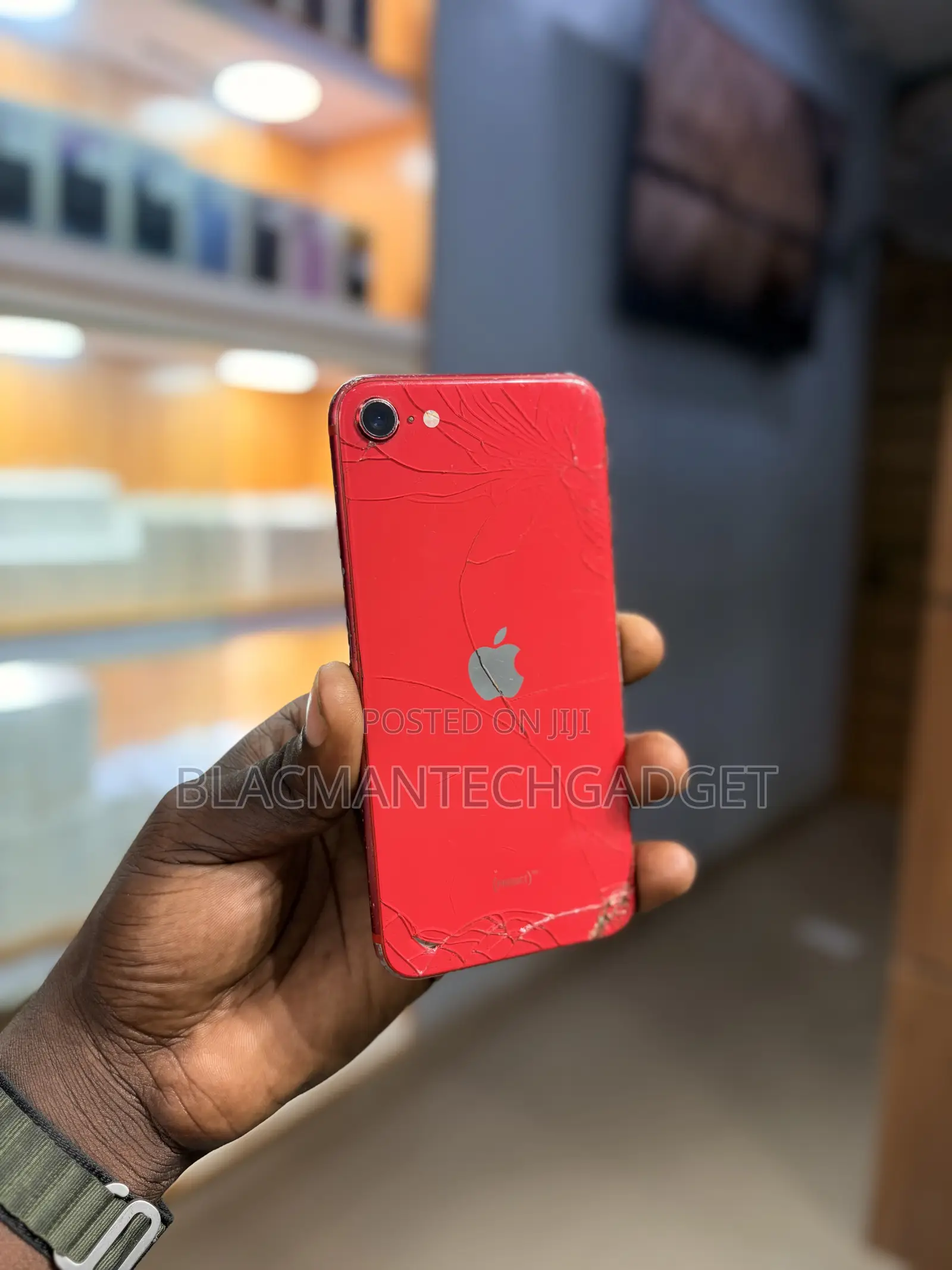 Apple iPhone SE (2020) 128 GB Red