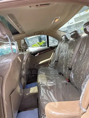 Mercedes-Benz C300 Luxury 4Matic Sedan AWD (3.0L 6cyl 7A) 2010 Gray