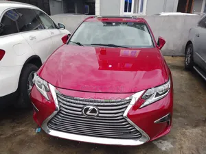 Lexus ES 2015 Red