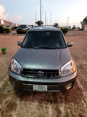Toyota RAV4 2.0 4x4 Executive 2005 Gray