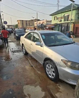 Toyota Camry 2004 Silver