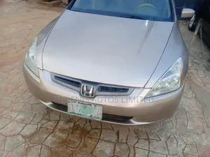 Honda Accord 2.0 Comfort Automatic 2005 Gold