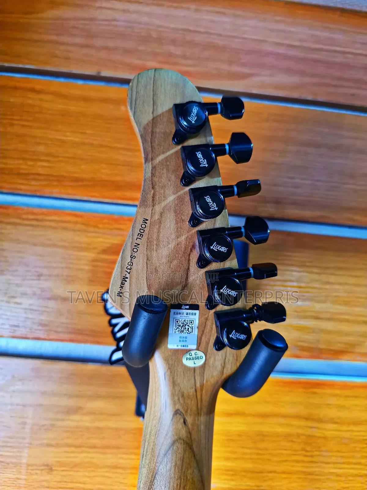 Luxars S-G37-Max-M Electric Guitar