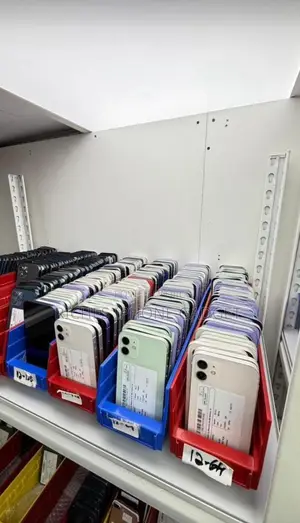 Apple iPhone 12 64 GB