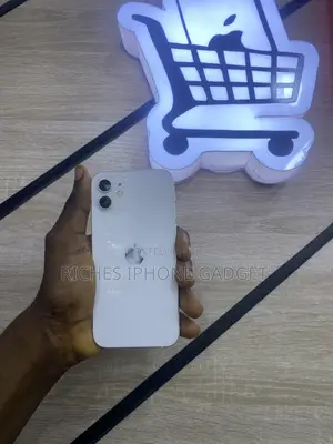 Apple iPhone 12 64 GB