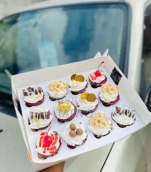 Cupcakes/ Buttercream Cupcakes
